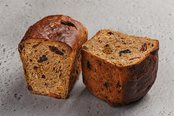 Rye fruit bread with walnuts and figs